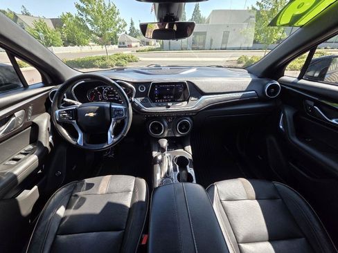 Used 2019 Chevrolet Blazer Premier w/ Driver Confidence II Package FWD image 14