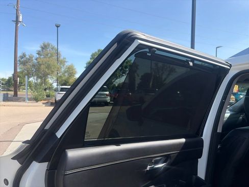 Used 2023 Nissan Pathfinder Platinum w/ Cargo Package AWD/4WD image 25