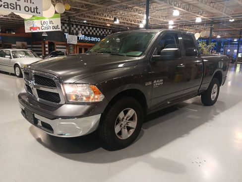 Used 2019 RAM 1500 Tradesman w/ Chrome Plus Package AWD/4WD image 3