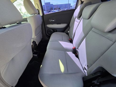 Used 2020 Honda HR-V LX image 10