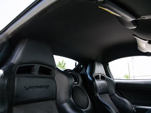 Used 2006 Dodge Viper SRT-10 RWD image 25