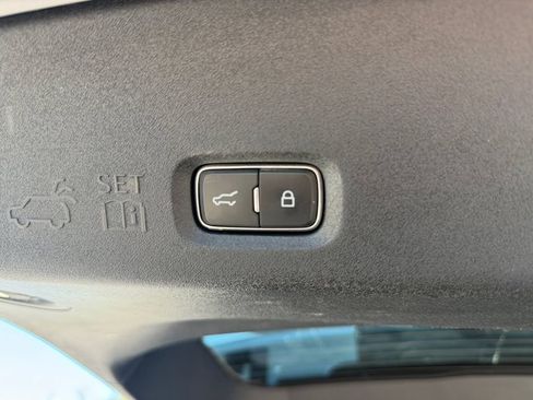 Used 2025 Ford Expedition Max Platinum AWD/4WD image 28