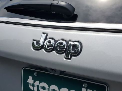 New 2025 Jeep Compass Sport image 7