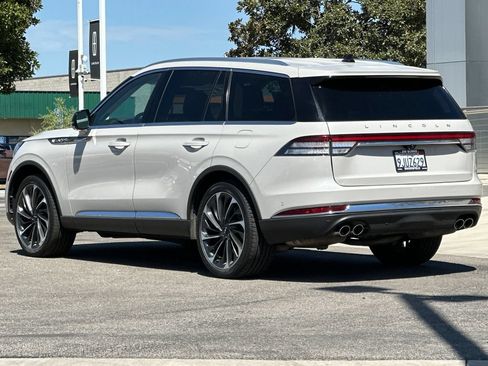 Certified 2023 Lincoln Aviator Reserve w/ Equipment Group 201A AWD/4WD image 5