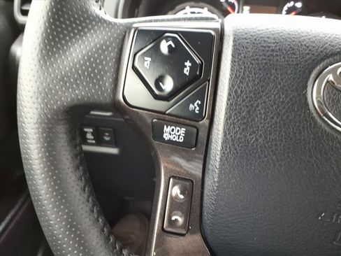 Used 2024 Toyota 4Runner TRD Off-Road image 20