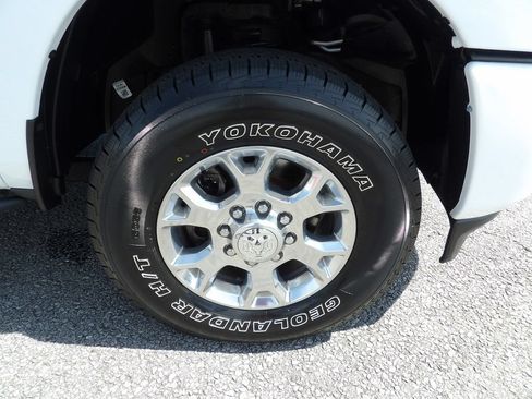 Used 2024 RAM 2500 Laramie AWD/4WD image 66