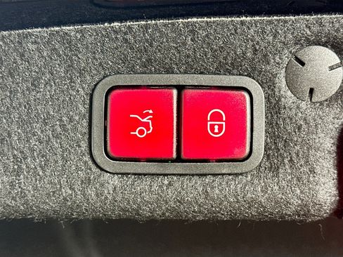 Certified 2020 Mercedes-Benz C 300 4MATIC Sedan image 34