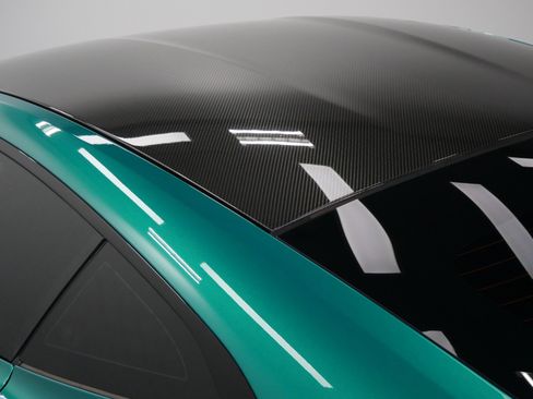 Used 2025 Aston Martin V8 Vantage Coupe image 42