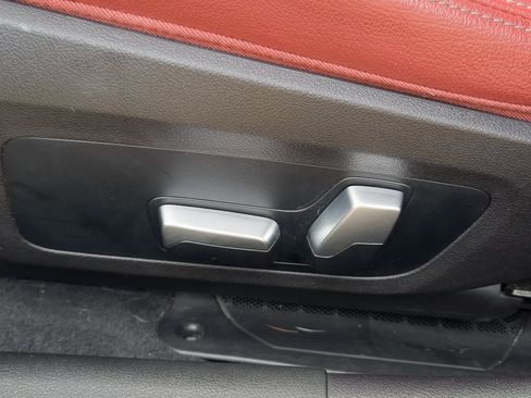 Used 2022 BMW 330e w/ Driving Assistance Package image 11