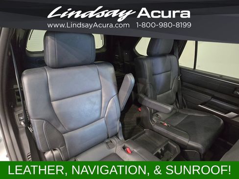 Used 2025 Toyota Sequoia Platinum AWD/4WD image 8