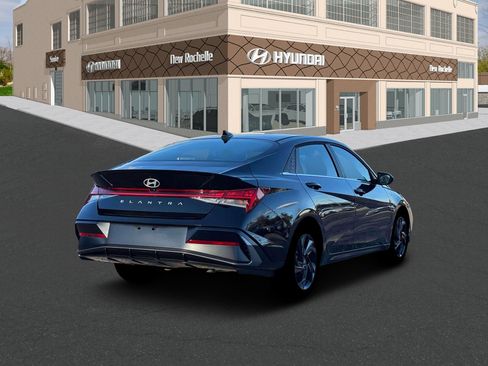 New 2026 Hyundai Elantra SEL Sport Premium image 7