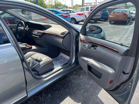 Used 2007 Mercedes-Benz S 550 image 12