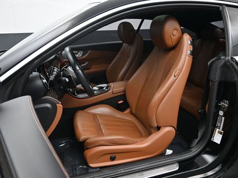 Used 2018 Mercedes-Benz E 400 4MATIC Coupe image 19