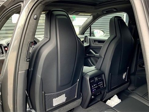 New 2026 Porsche Cayenne GTS image 26