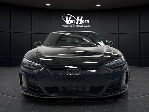Used 2023 Audi e-tron GT Premium Plus w/ Performance Package AWD/4WD image 2