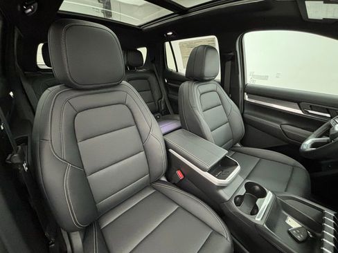 New 2026 GMC Terrain Elevation w/ Elevation Premium Package image 36