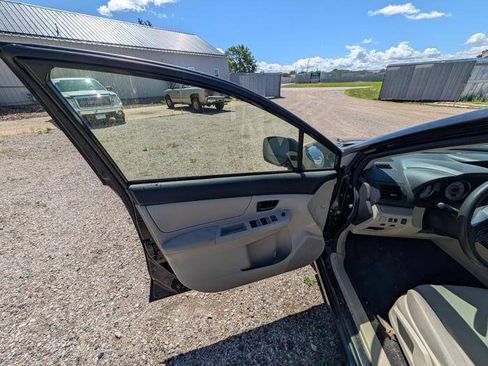 Used 2013 Subaru Impreza 2.0i AWD/4WD image 22