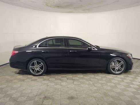 Used 2018 Mercedes-Benz E 300 image 4
