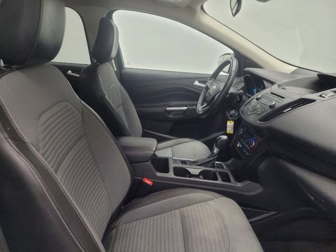 Used 2018 Ford Escape SE w/ SE Sport Appearance Package FWD image 21