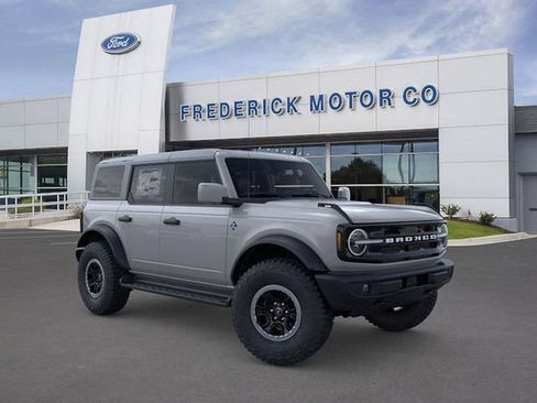 New 2026 Ford Bronco Outer Banks w/ Sasquatch Package AWD/4WD image 7