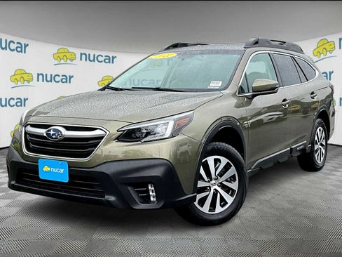 Used 2022 Subaru Outback Premium image 3