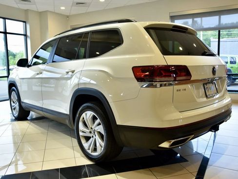 Used 2022 Volkswagen Atlas SE w/ Panoramic Sunroof Package AWD/4WD image 4