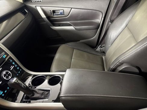 Used 2013 Ford Edge Sport w/ Driver Entry Pkg image 17
