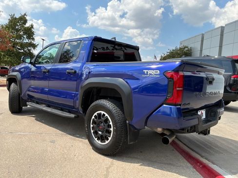 Used 2024 Toyota Tacoma TRD Off-Road w/ TRD Off Road Upgrade Package AWD/4WD image 8