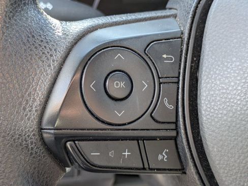 Used 2025 Toyota RAV4 XLE w/ Convenience Package FWD image 12