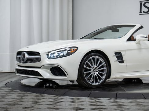 Certified 2019 Mercedes-Benz SL 550 image 27