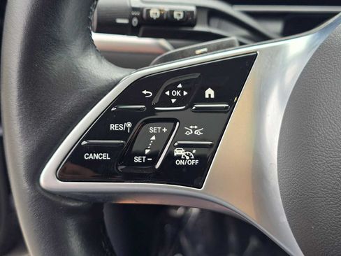 Used 2023 Mercedes-Benz GLC 300 4MATIC image 33