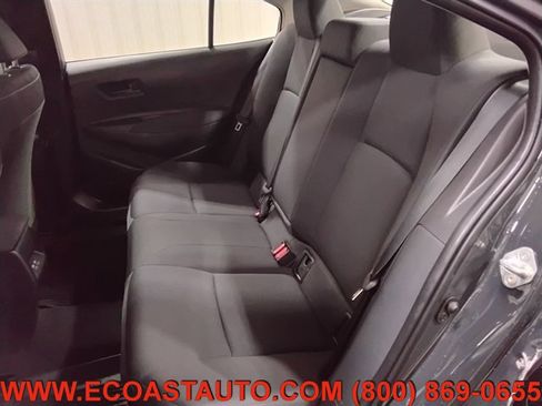 Used 2025 Toyota Corolla LE image 13