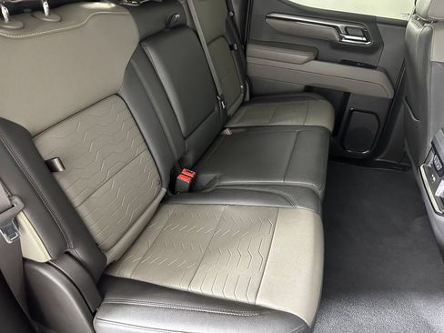Used 2022 Chevrolet Silverado 1500 ZR2 w/ Technology Package AWD/4WD image 31