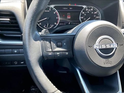 Used 2024 Nissan Rogue SV w/ SV Premium Package FWD image 11