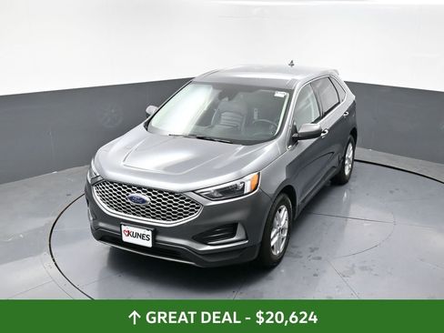 Used 2024 Ford Edge SEL image 48