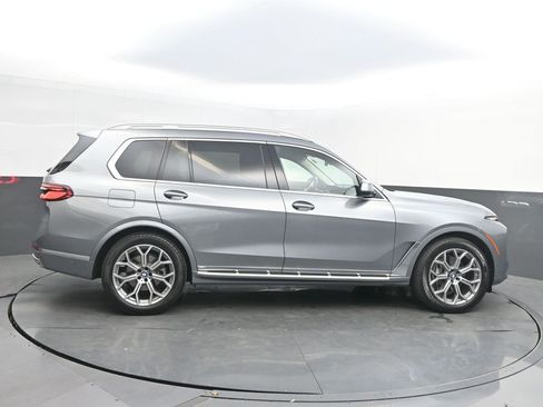 Certified 2024 BMW X7 xDrive40i w/ Premium Package AWD/4WD image 8