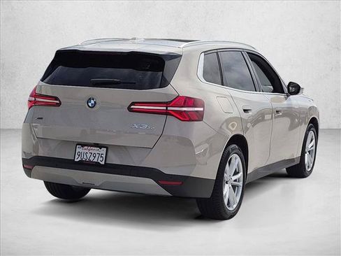Used 2025 BMW X3 xDrive30i w/ Premium Package AWD/4WD image 5