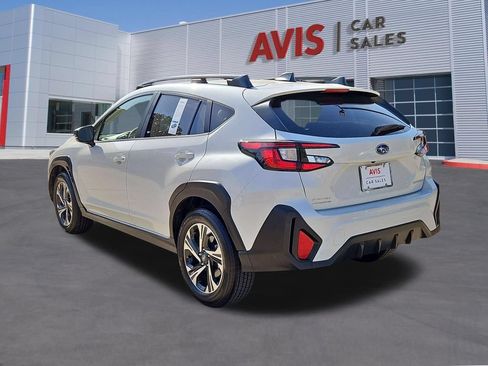 Used 2025 Subaru Crosstrek 2.5i Premium AWD/4WD image 9