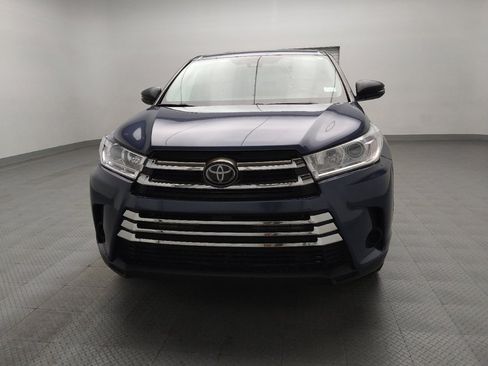 Used 2018 Toyota Highlander LE image 15