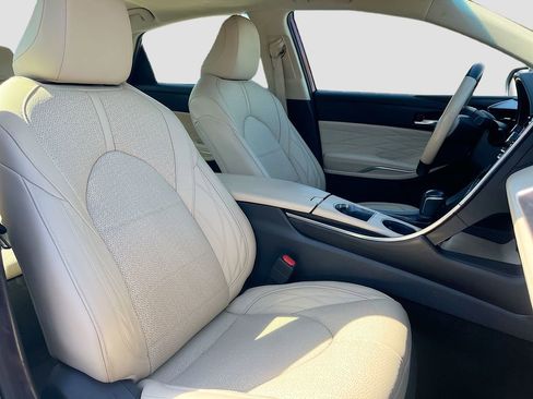 Used 2020 Toyota Avalon Limited w/ Advanced Safety Package FWD image 30