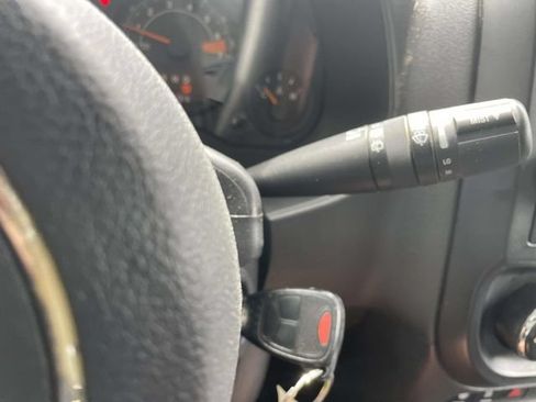 Used 2014 Jeep Patriot Latitude w/ All Weather Capability Group AWD/4WD image 28
