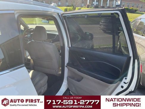 Used 2019 Honda Pilot Touring image 16