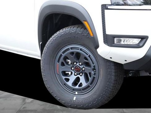 New 2026 Nissan Frontier PRO-4X w/ Pro-4x Convenience Package AWD/4WD image 3