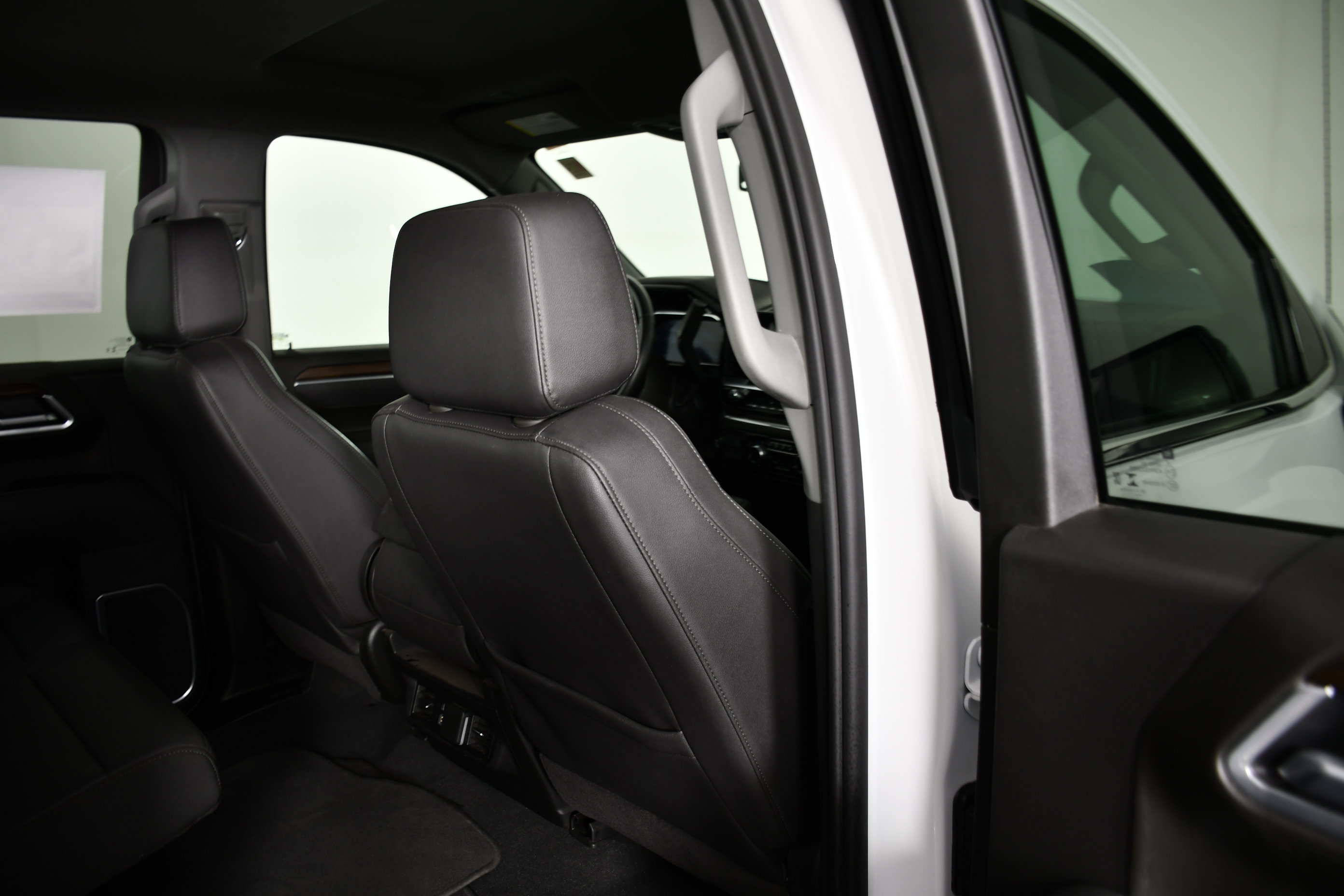 Used 2026 GMC Sierra 1500 SLT AWD/4WD image 47