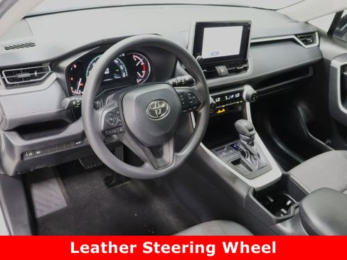 Used 2024 Toyota RAV4 XLE image 13
