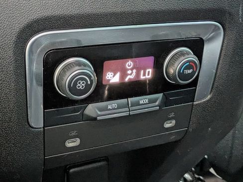 Used 2021 Chevrolet Tahoe RST AWD/4WD image 17