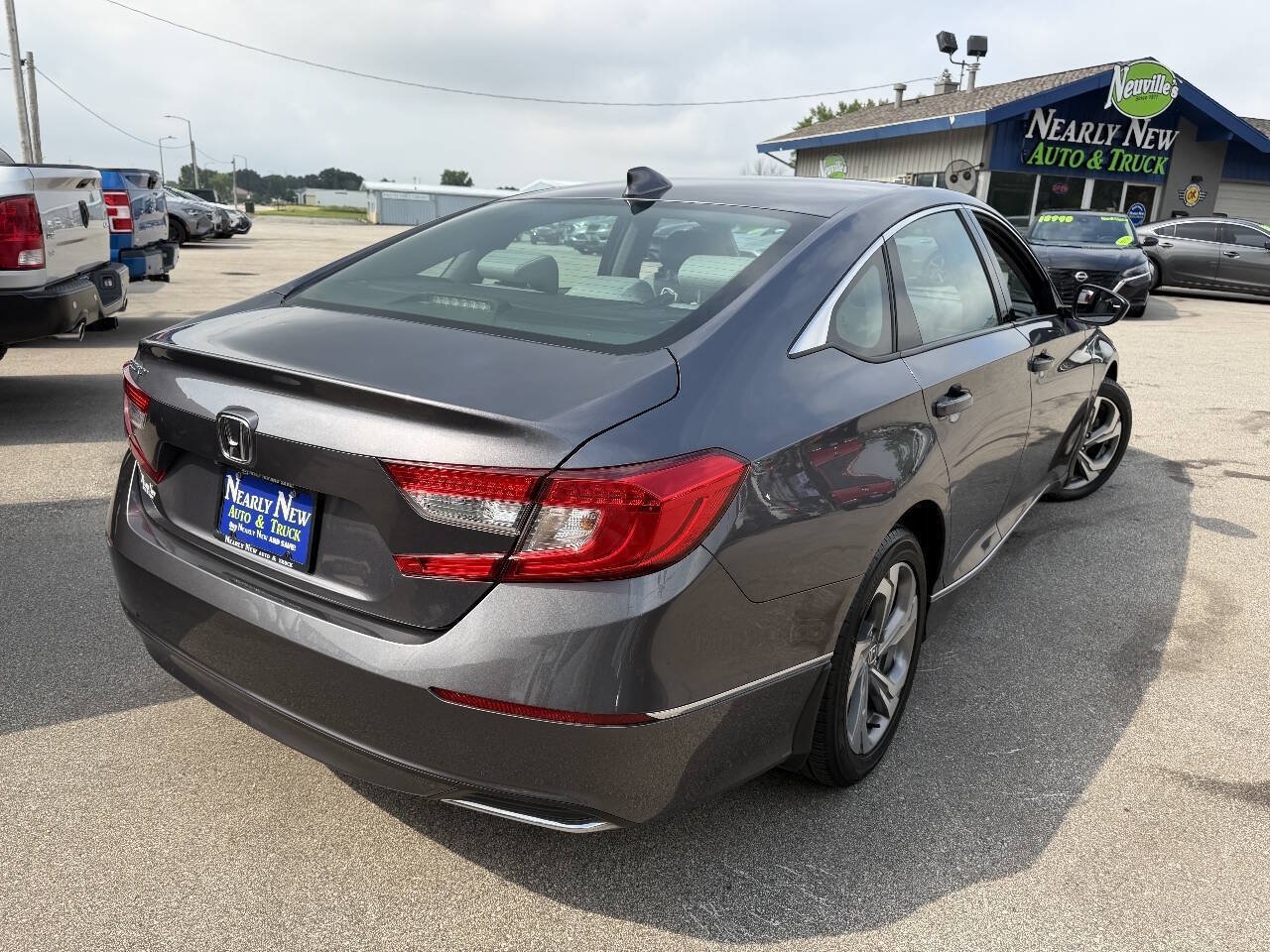 Used 2019 Honda Accord EX image 8