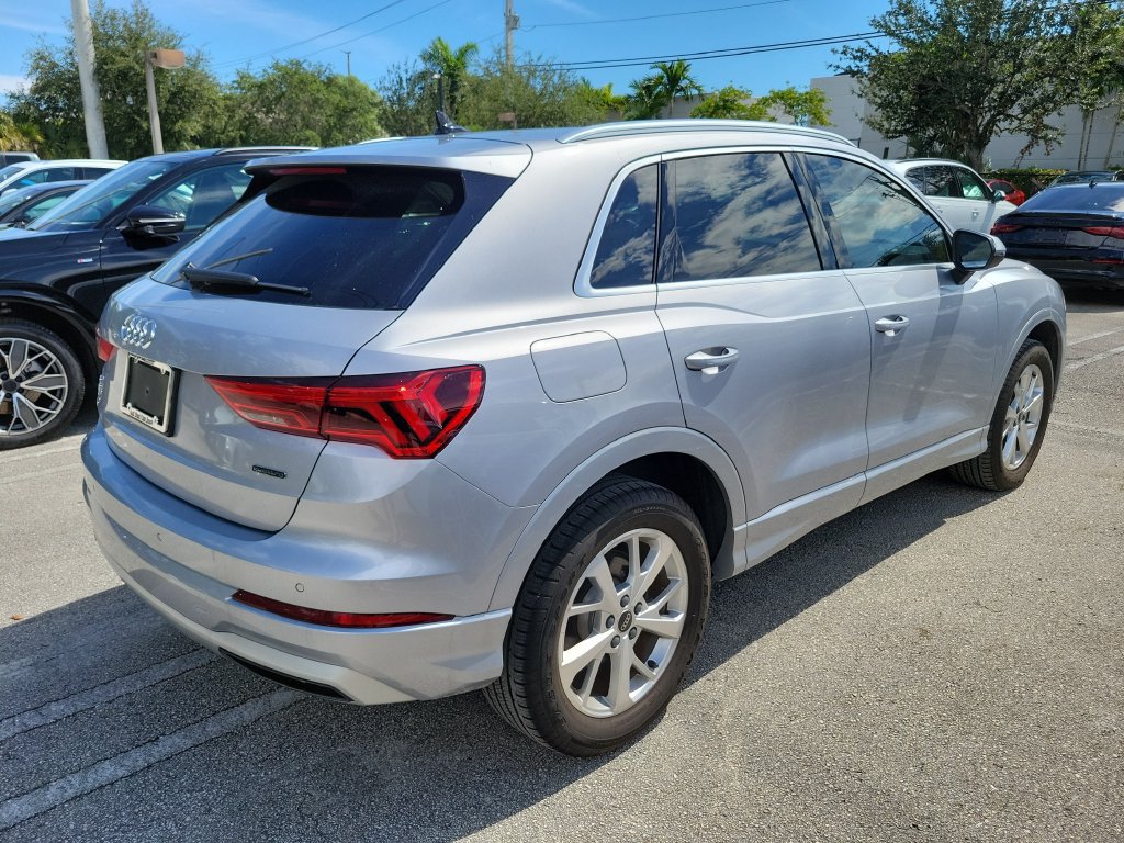 Used 2024 Audi Q3 2.0T Premium w/ Convenience Package AWD/4WD image 6