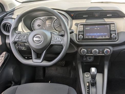 New 2025 Nissan Kicks Play S FWD image 28