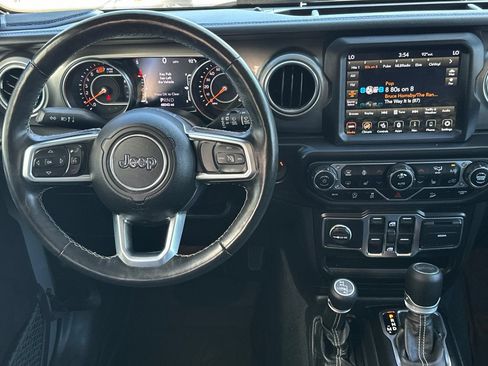 Used 2020 Jeep Wrangler Unlimited Sahara AWD/4WD image 14